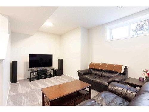 51 Magnolia Way Se, Calgary, AB - Indoor Photo Showing Living Room