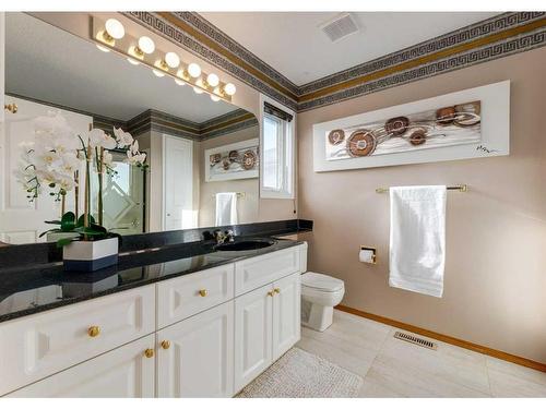 122 Douglasview Rise Se, Calgary, AB - Indoor Photo Showing Bathroom