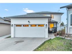 65 Martinview Crescent NE Calgary, AB T3J 2S5