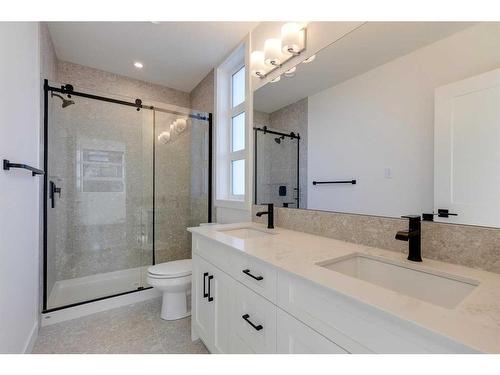 1301-55 Lucas Way Nw, Calgary, AB - Indoor Photo Showing Bathroom