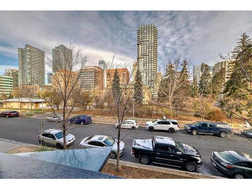 202-303 13 Avenue Sw, Calgary, AB - Outdoor