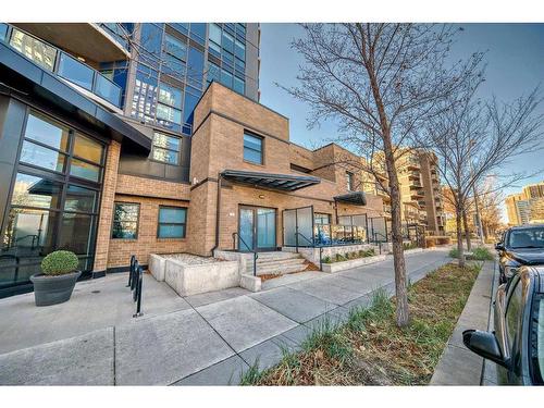 202-303 13 Avenue Sw, Calgary, AB - Outdoor