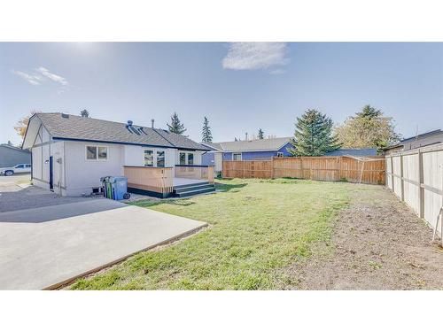 7 Doverglen Crescent Se, Calgary, AB - Outdoor With Deck Patio Veranda