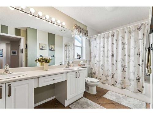 130 Hidden Valley Crescent Nw, Calgary, AB - Indoor Photo Showing Bathroom