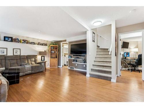 130 Hidden Valley Crescent Nw, Calgary, AB - Indoor Photo Showing Living Room