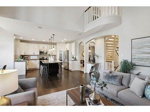 65 Springborough Boulevard Sw, Calgary, AB - Indoor Photo Showing Living Room