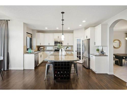 65 Springborough Boulevard Sw, Calgary, AB - Indoor Photo Showing Kitchen With Stainless Steel Kitchen With Upgraded Kitchen