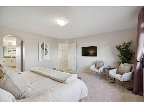 65 Springborough Boulevard Sw, Calgary, AB - Indoor Photo Showing Bedroom