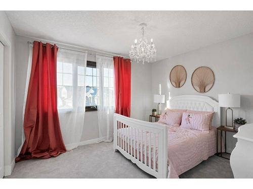 65 Springborough Boulevard Sw, Calgary, AB - Indoor Photo Showing Bedroom