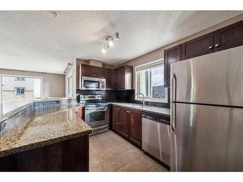 2215-16969 24 Street Sw, Calgary, AB - Indoor Photo Showing Kitchen