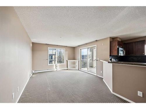 2215-16969 24 Street Sw, Calgary, AB - Indoor Photo Showing Other Room