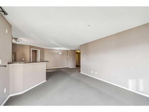 2215-16969 24 Street Sw, Calgary, AB - Indoor Photo Showing Other Room