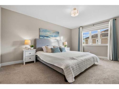 44 Windford Park Sw, Airdrie, AB - Indoor Photo Showing Bedroom