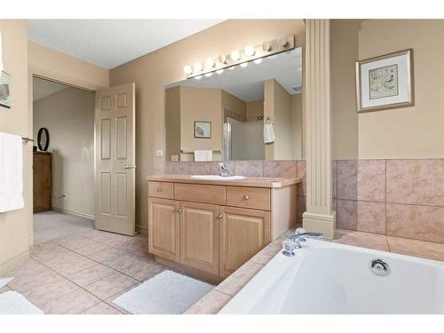 144 Oakmere Place, Chestermere, AB - Indoor Photo Showing Bathroom