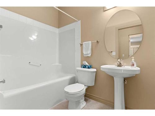 144 Oakmere Place, Chestermere, AB - Indoor Photo Showing Bathroom