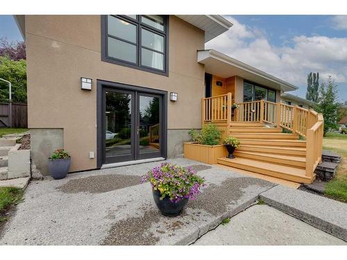 11 Woodlark Drive Sw, Calgary, AB - Outdoor With Deck Patio Veranda With Exterior