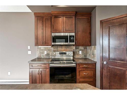 113 Brightoncrest Grove Se, Calgary, AB - Indoor Photo Showing Kitchen