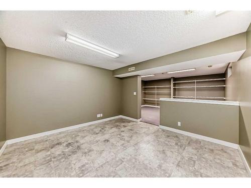 21 Osborne Street, Red Deer, AB - Indoor