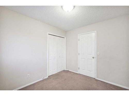 69 Saddlecreek Terrace Ne, Calgary, AB - Indoor Photo Showing Other Room