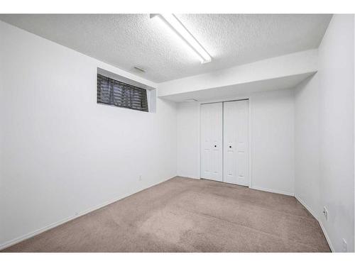 69 Saddlecreek Terrace Ne, Calgary, AB - Indoor Photo Showing Other Room