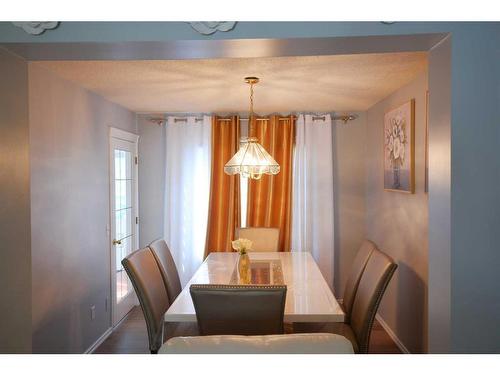 173 Coral Sands Place Ne, Calgary, AB - Indoor Photo Showing Dining Room