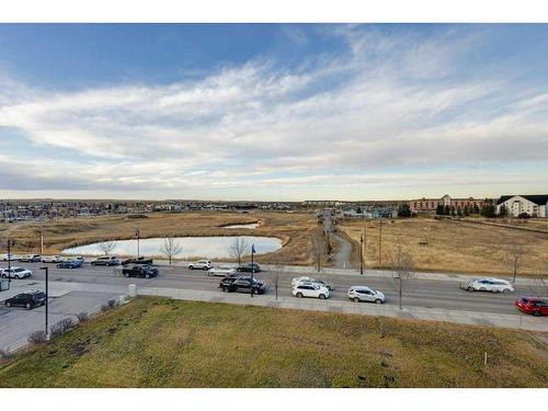 1508-105 Railway Avenue Sw, Airdrie, AB - Outdoor With View