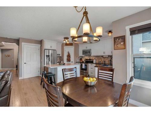 141 Somerset Way Sw, Calgary, AB - Indoor Photo Showing Dining Room