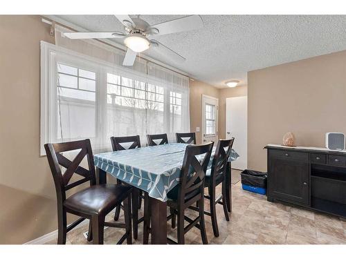 141 Spring Haven Mews Se, Airdrie, AB - Indoor Photo Showing Dining Room