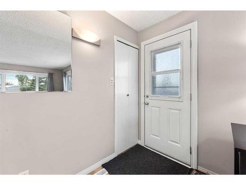 141 Spring Haven Mews Se, Airdrie, AB - Indoor Photo Showing Other Room