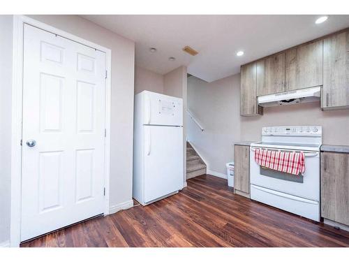 43 Evanston Rise Nw, Calgary, AB - Indoor Photo Showing Kitchen