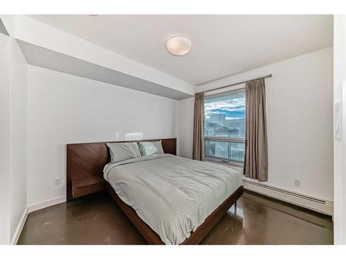 306-188 15 Avenue Sw, Calgary, AB - Indoor Photo Showing Bedroom