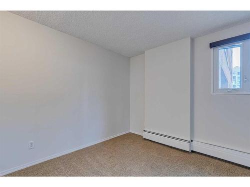 813-738 3 Avenue Sw, Calgary, AB - Indoor Photo Showing Other Room