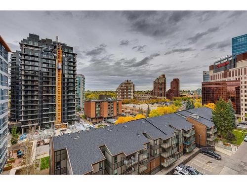 813-738 3 Avenue Sw, Calgary, AB - Outdoor