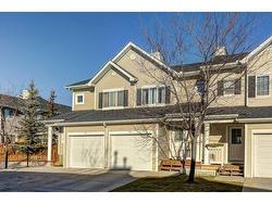 66 Country Village Villas NE Calgary, AB T3K 0L7