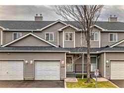 218 Taracove Place NE Calgary, AB T3J 4T3