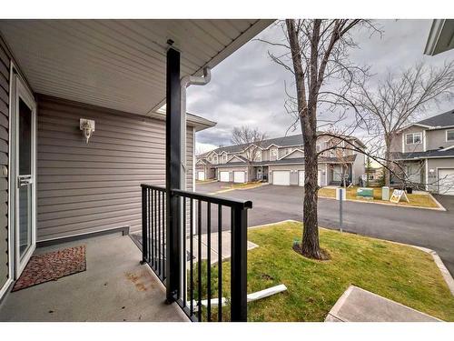 218 Taracove Place Ne, Calgary, AB - Outdoor