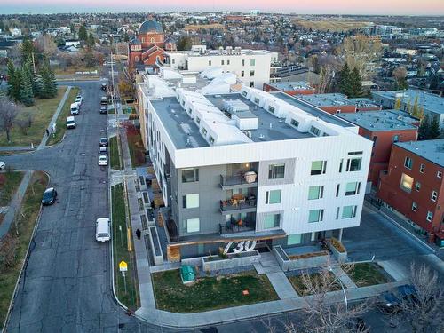 203-730 5 Street Ne, Calgary, AB - Outdoor With View