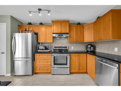 147 Skyview Springs Manor Ne, Calgary, AB - Indoor Photo Showing Kitchen With Stainless Steel Kitchen