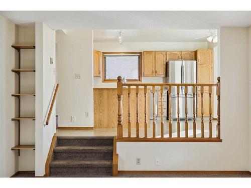 2858 Catalina Boulevard Ne, Calgary, AB - Indoor Photo Showing Other Room