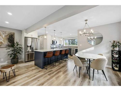 7128 Hunterwood Road Nw, Calgary, AB - Indoor Photo Showing Dining Room