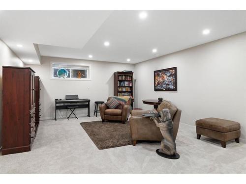 140 Auburn Sound Manor Se, Calgary, AB - Indoor Photo Showing Basement