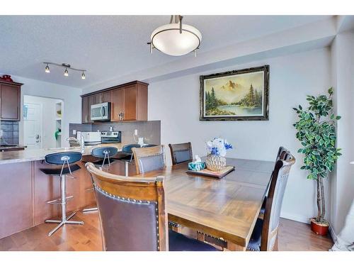 209 Windford Park Sw, Airdrie, AB - Indoor Photo Showing Dining Room