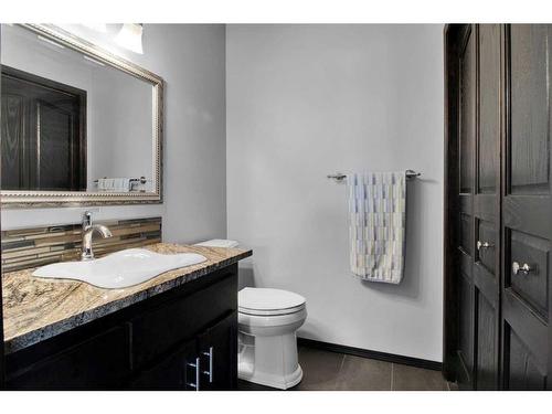 228 Sheep River Lane, Okotoks, AB - Indoor Photo Showing Bathroom