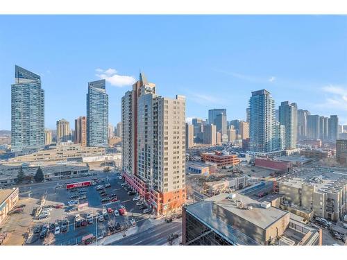 1504-1118 12 Avenue Sw, Calgary, AB - Outdoor With View