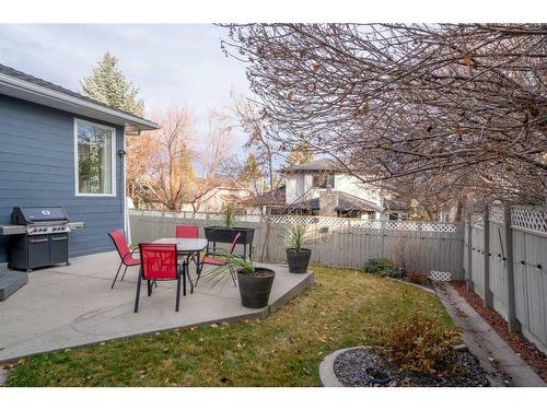 8 Shawnee Way Sw, Calgary, AB - Outdoor