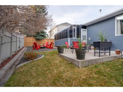 8 Shawnee Way Sw, Calgary, AB - Outdoor With Deck Patio Veranda