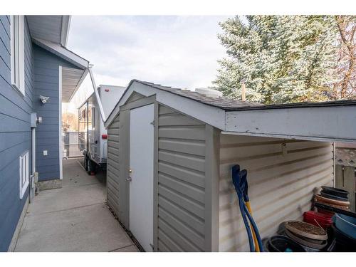 8 Shawnee Way Sw, Calgary, AB - Outdoor With Exterior