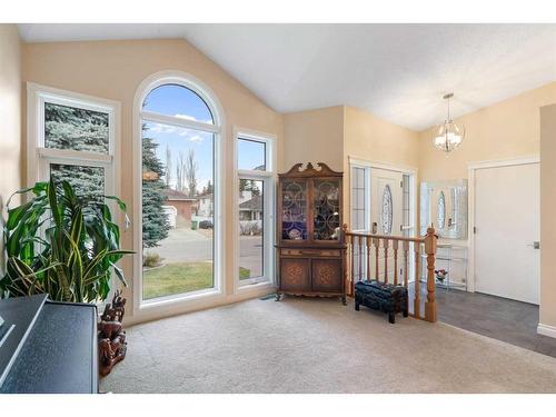 8 Shawnee Way Sw, Calgary, AB - Indoor