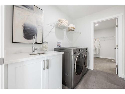 9 Fieldstone Link, Balzac, AB - Indoor Photo Showing Laundry Room