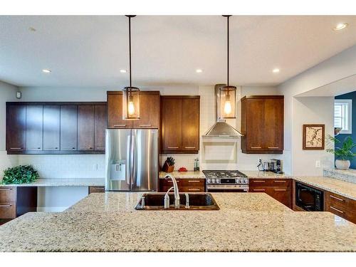 48 Amiens Crescent Sw, Calgary, AB - Indoor Photo Showing Kitchen With Stainless Steel Kitchen